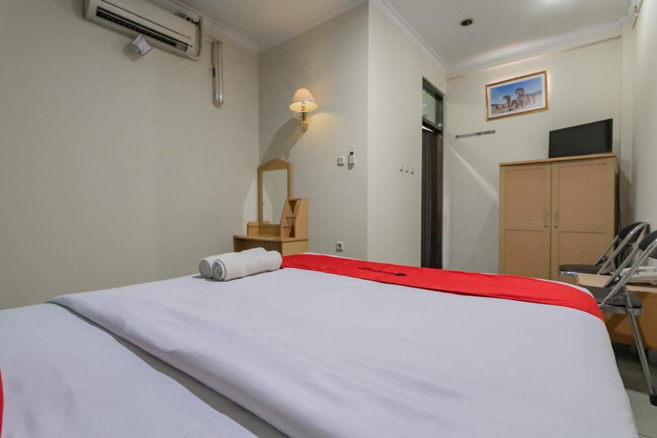 Reddoorz @ Achino Hotel Бандунг Экстерьер фото